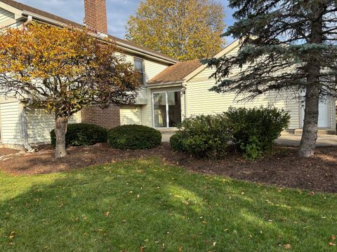 Tiny photo for 4950 Tarrington Drive, Hoffman Estates, IL 60010 (MLS # 12512636)