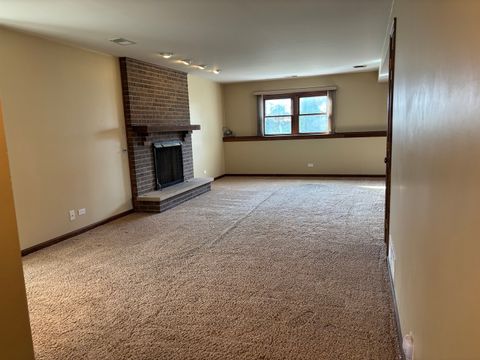 Tiny photo for 4950 Tarrington Drive, Hoffman Estates, IL 60010 (MLS # 12512636)