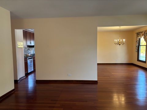 Tiny photo for 4950 Tarrington Drive, Hoffman Estates, IL 60010 (MLS # 12512636)