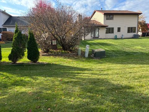 Tiny photo for 4950 Tarrington Drive, Hoffman Estates, IL 60010 (MLS # 12512636)