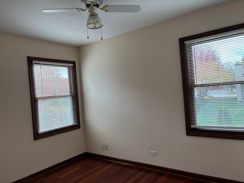 Tiny photo for 4950 Tarrington Drive, Hoffman Estates, IL 60010 (MLS # 12512636)