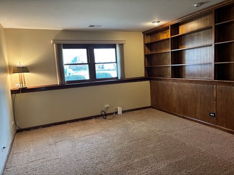 Tiny photo for 4950 Tarrington Drive, Hoffman Estates, IL 60010 (MLS # 12512636)