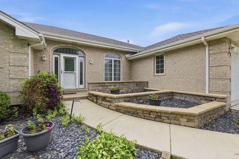 Tiny photo for 13616 Lost Boy Lane, Homer Glen, IL 60491 (MLS # 12658090)