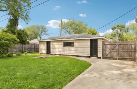 Tiny photo for 875 LARKDALE Row, Wauconda, IL 60084 (MLS # 12728120)