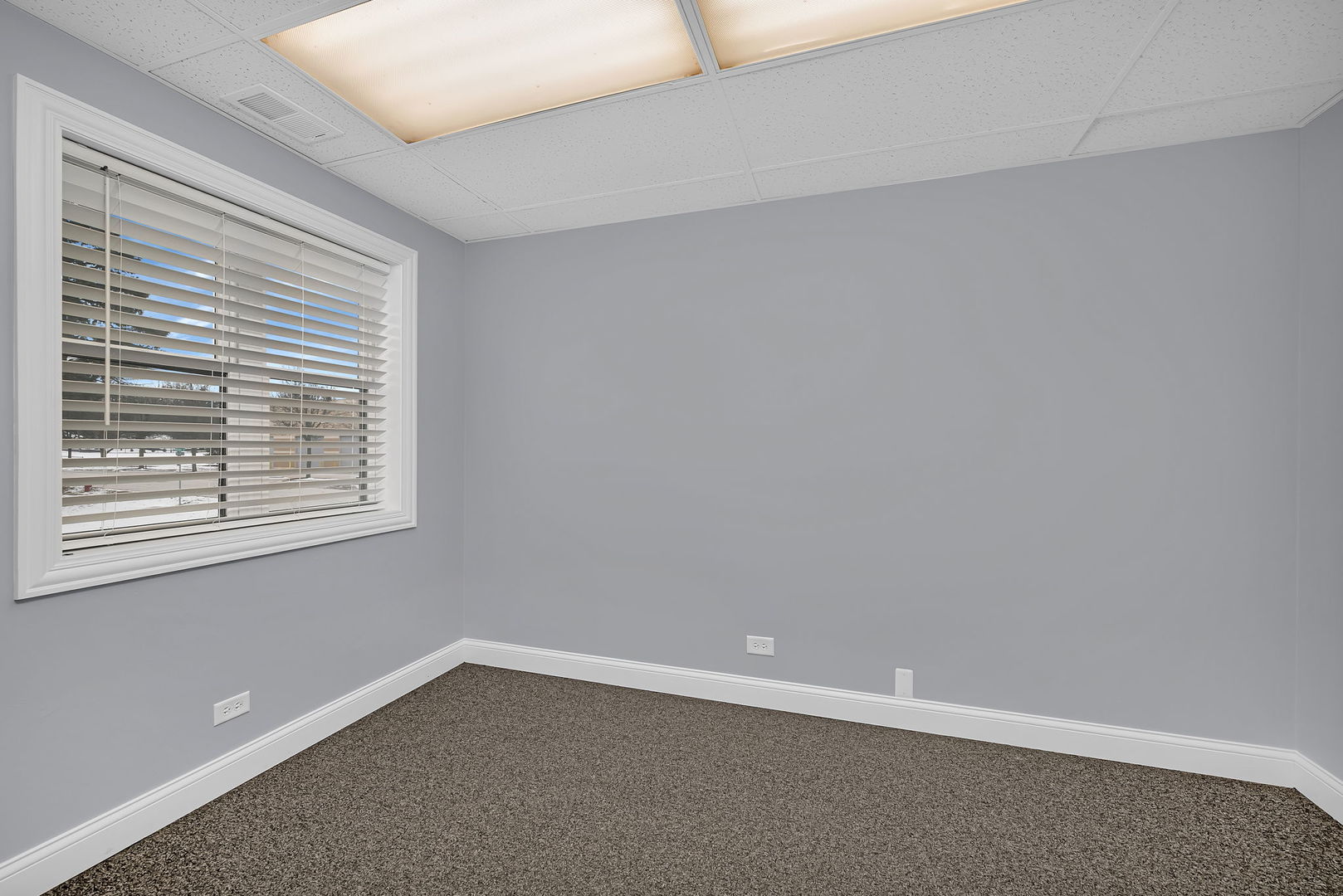 29W030 Main Street 202