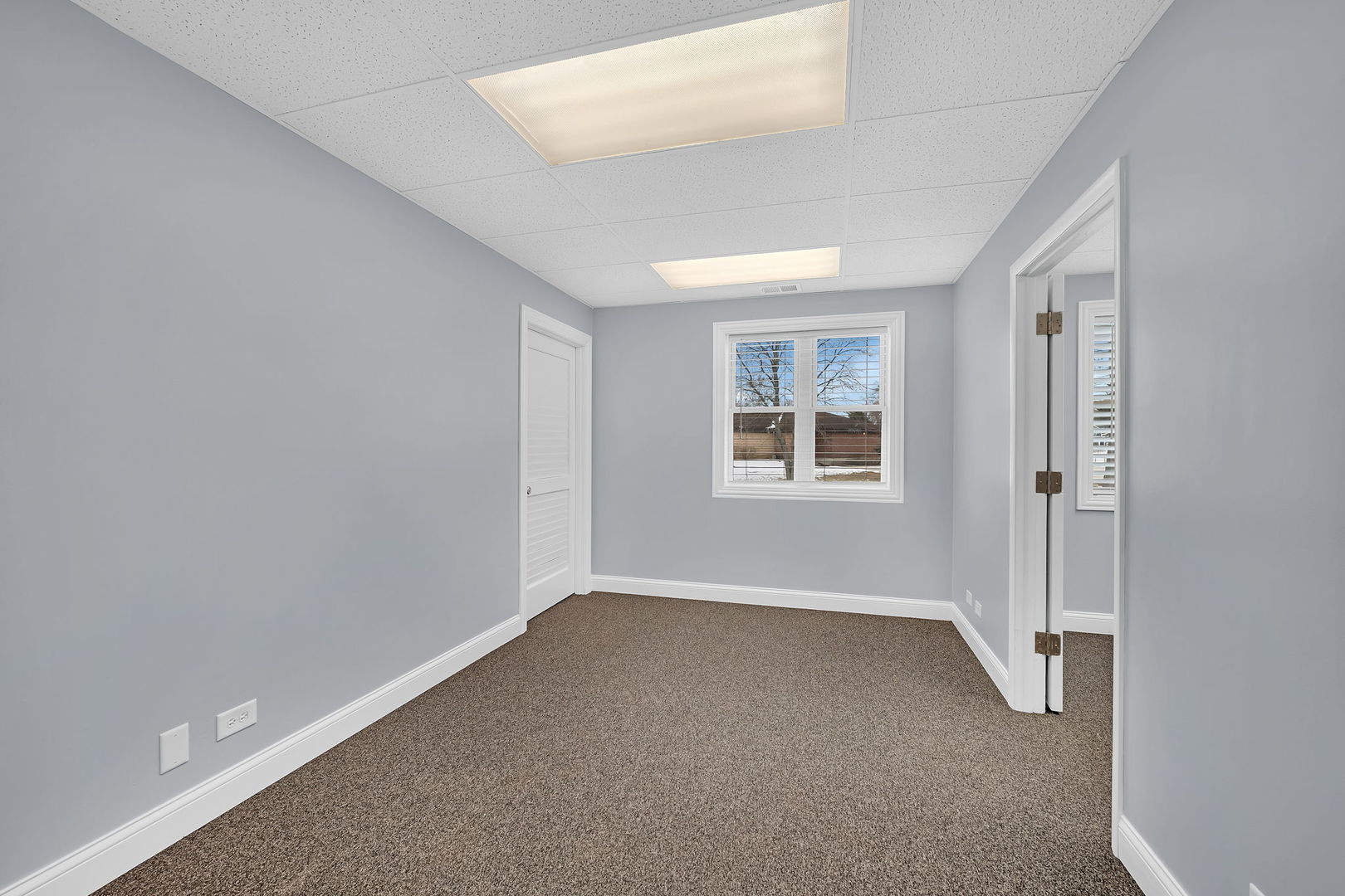 29W030 Main Street 202