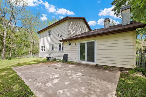 Tiny photo for 9517 Ballard Road, Crystal Lake, IL 60014 (MLS # 12651724)