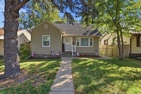 Photo of 1841 31st Street, Rock Island, IL 61201 (MLS # 12791769)
