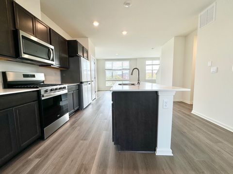 Tiny photo for 387 Summit Circle, Lombard, IL 60148 (MLS # 12484554)