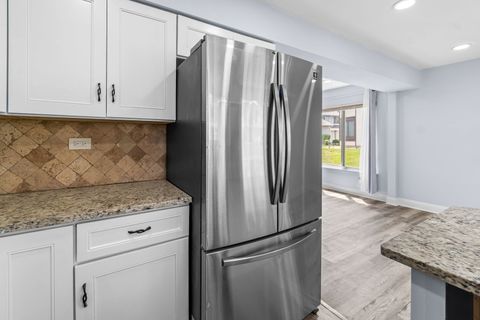 Tiny photo for 761 Colorado Court, Carol Stream, IL 60188 (MLS # 12433378)