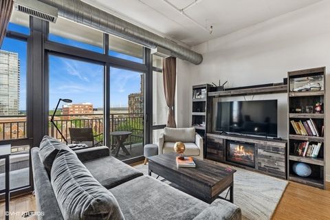 Tiny photo for Chicago, IL 60616 (MLS # 12565878)