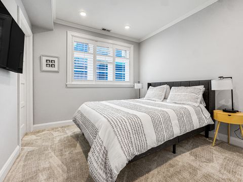 Tiny photo for 2615 N Paulina Street, Chicago, IL 60614 (MLS # 12576137)