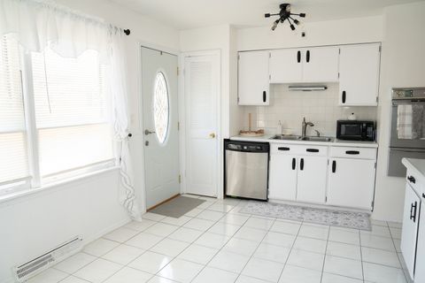 Tiny photo for 214 S Mount Prospect Road, Mount Prospect, IL 60056 (MLS # 12499461)