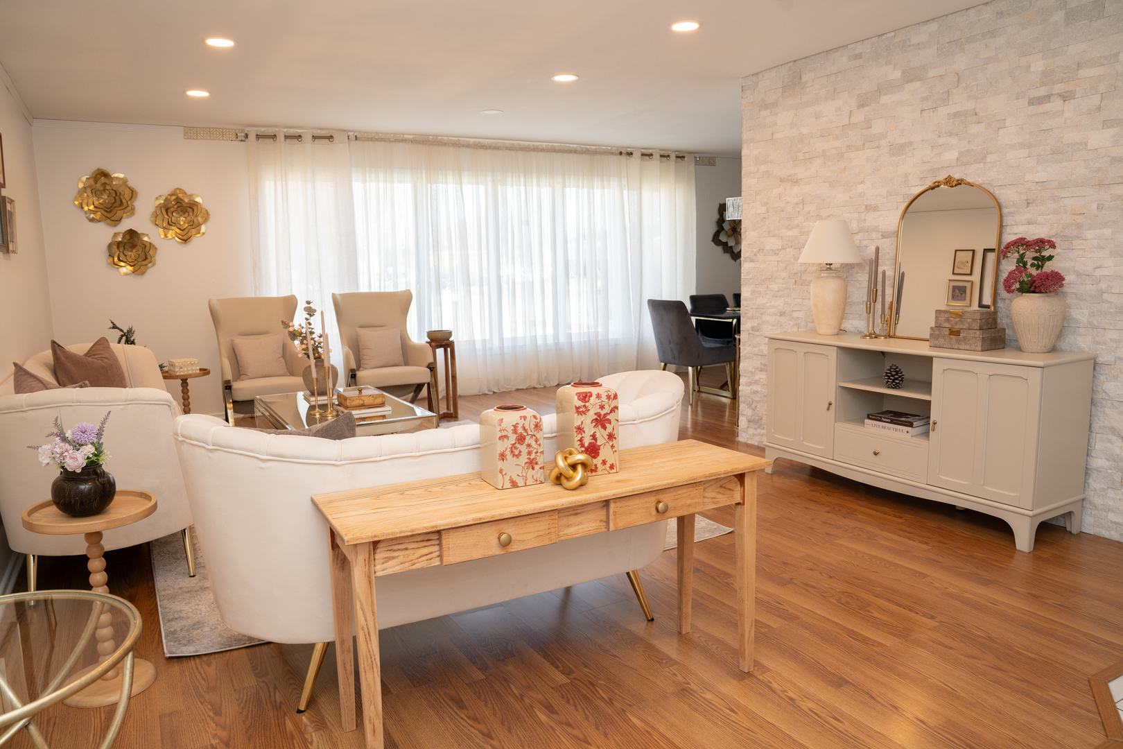 214 S Mount Prospect Road