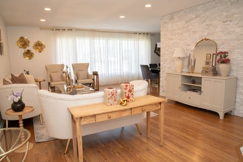 Tiny photo for 214 S Mount Prospect Road, Mount Prospect, IL 60056 (MLS # 12499461)