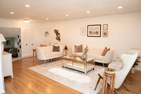 Tiny photo for 214 S Mount Prospect Road, Mount Prospect, IL 60056 (MLS # 12499461)