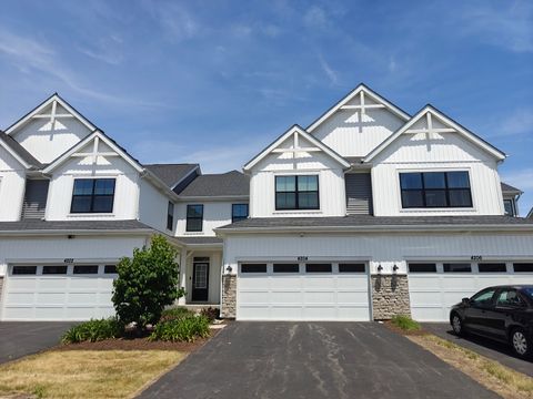 Photo of 4204 Chelsea Manor Circle, Aurora, IL 60504 (MLS # 12666386)