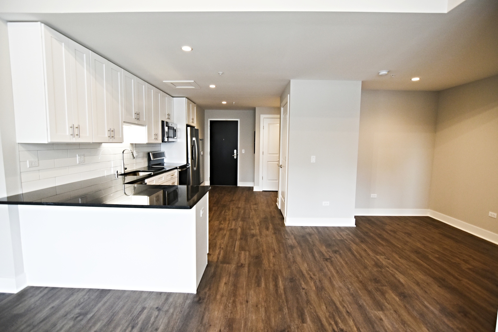 3833 N Broadway Street 720