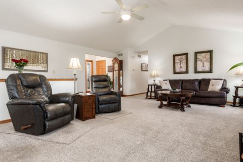 Tiny photo for 6658 Nestlewood Drive, Roscoe, IL 61073 (MLS # 12621235)