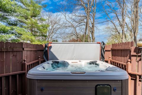 Tiny photo for 6658 Nestlewood Drive, Roscoe, IL 61073 (MLS # 12621235)