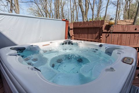 Tiny photo for 6658 Nestlewood Drive, Roscoe, IL 61073 (MLS # 12621235)