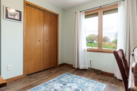 Tiny photo for 6658 Nestlewood Drive, Roscoe, IL 61073 (MLS # 12621235)