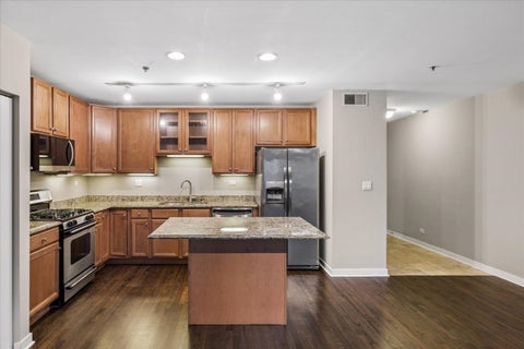Tiny photo for 331 S Ridgeland Avenue #C, Oak Park, IL 60304 (MLS # 12780896)
