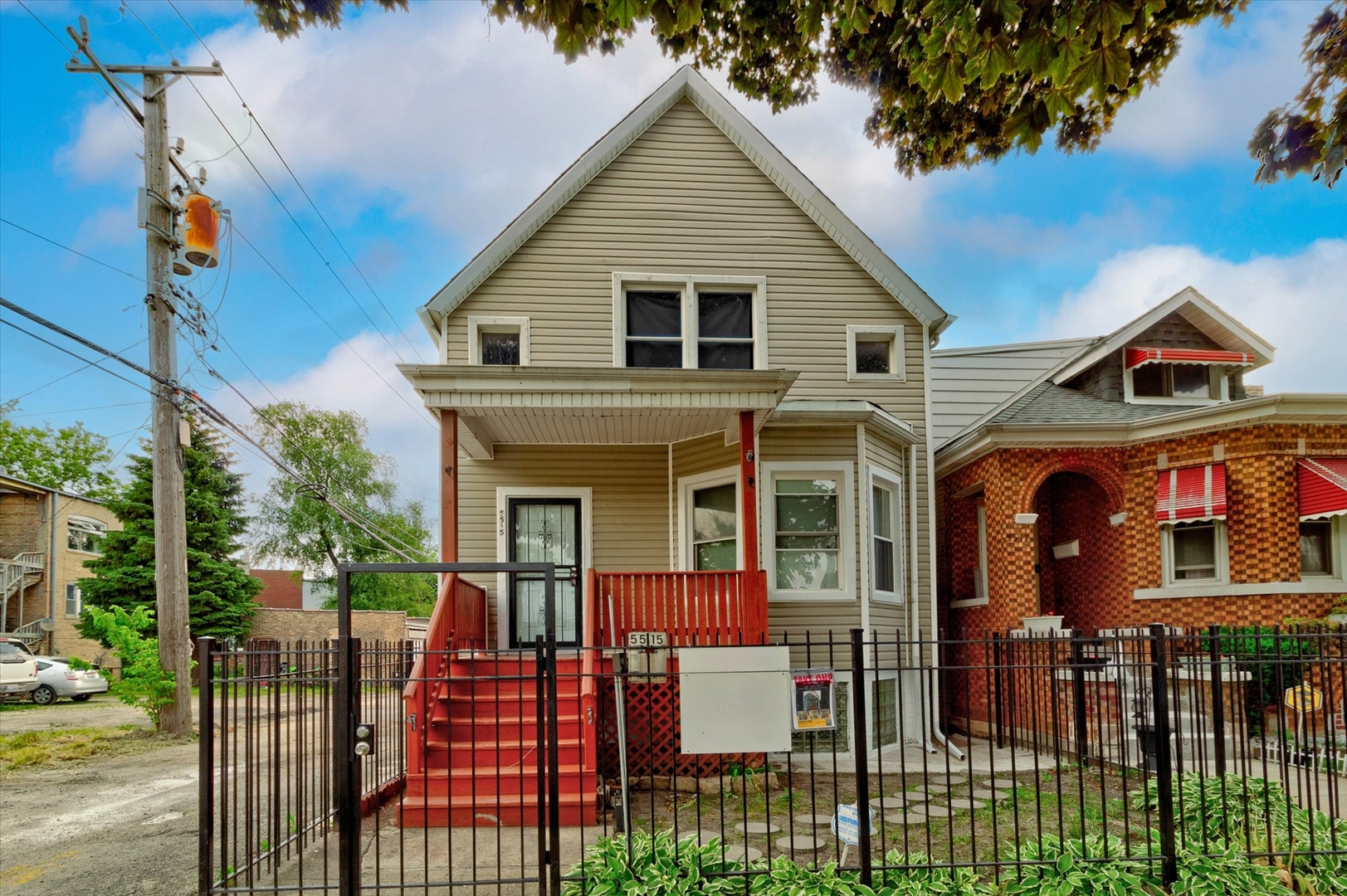 View Chicago, IL 60636 house