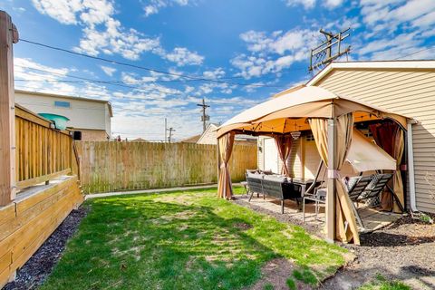 Tiny photo for 1622 N 75th Avenue, Elmwood Park, IL 60707 (MLS # 12589673)