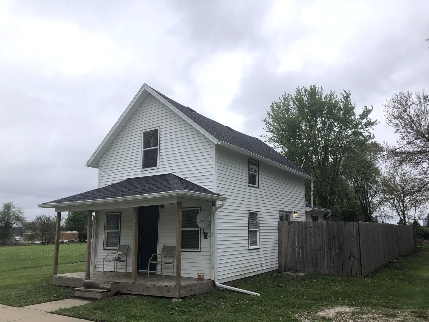 1506 E 2710 North Road