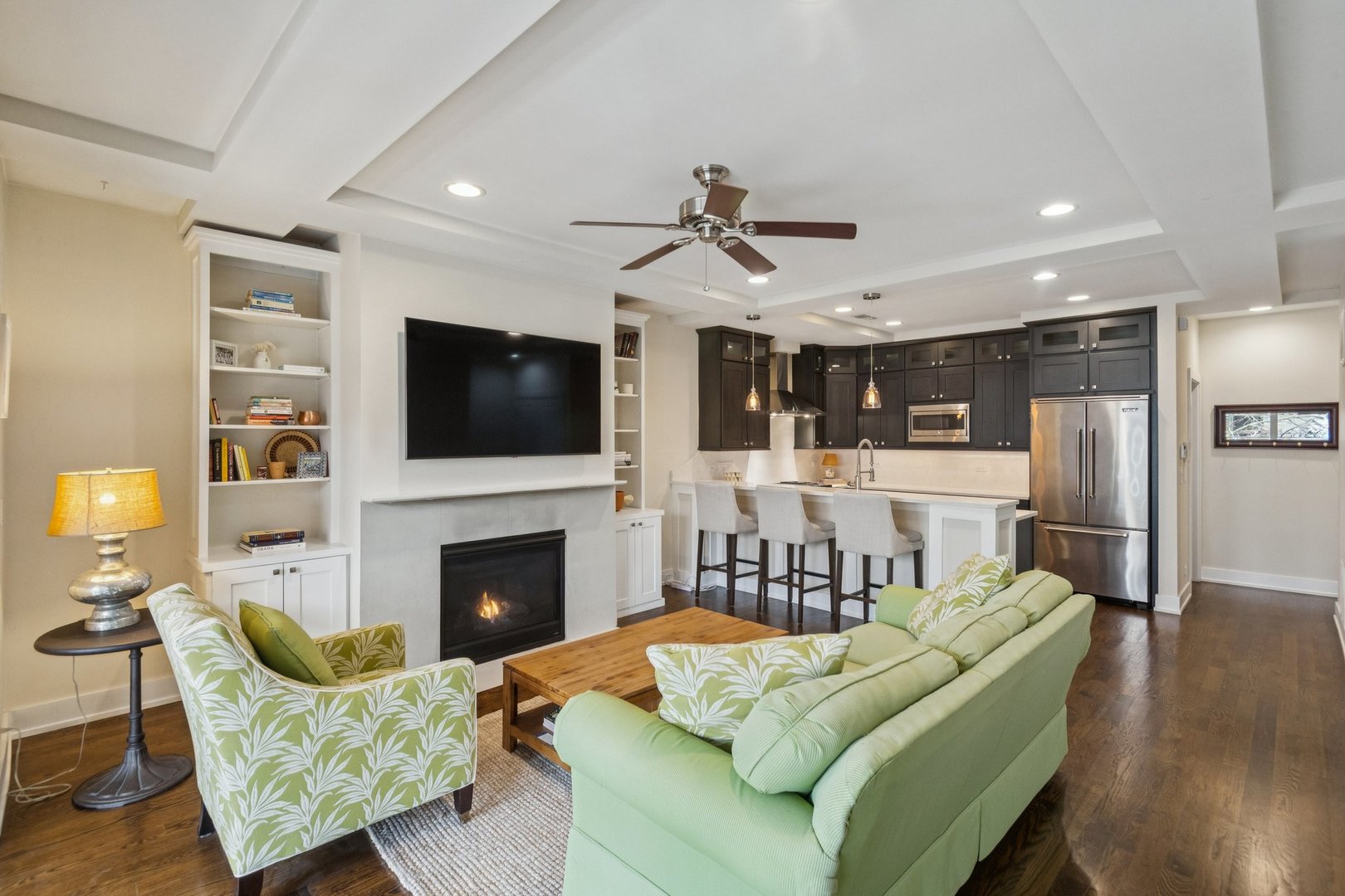 1011 N WOLCOTT Avenue 2N