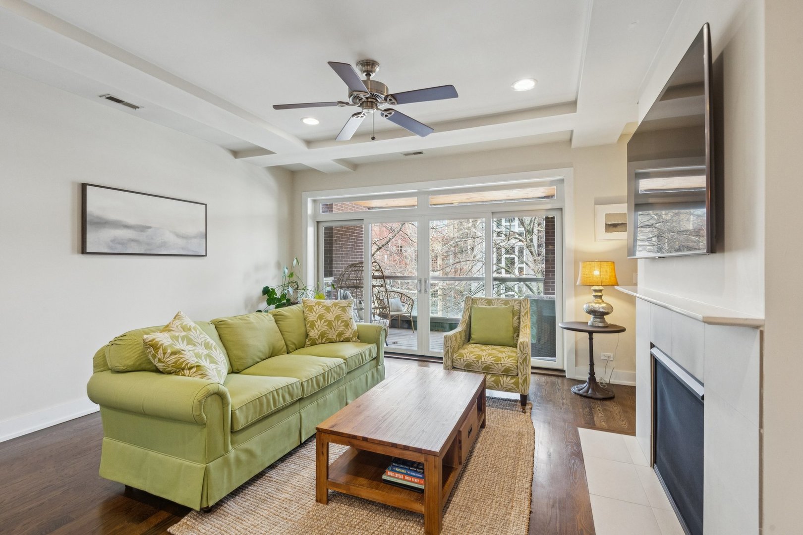 1011 N WOLCOTT Avenue 2N