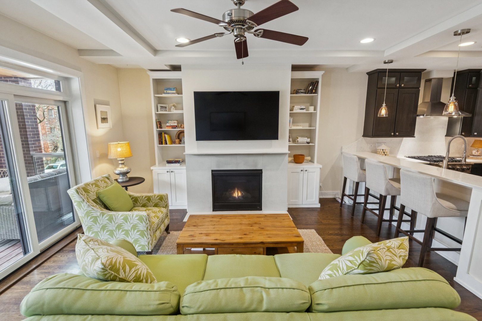 1011 N WOLCOTT Avenue 2N