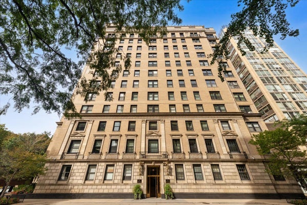3100 N SHERIDAN RD APT 1B, CHICAGO, IL 60657 - Image dce588c567b7dbcfdde6077dcf3be574/4232354913