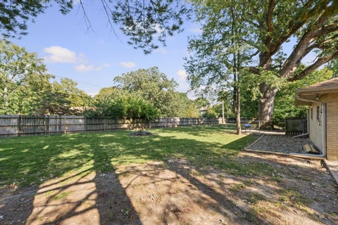 Tiny photo for 2504 E University Avenue, Urbana, IL 61802 (MLS # 12782390)