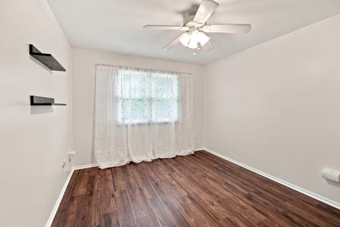 Tiny photo for 3985 Dorchester Avenue, Gurnee, IL 60031 (MLS # 12719349)