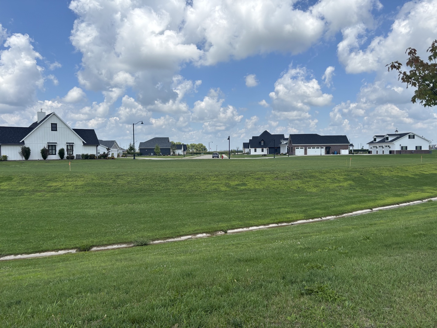 1 Pointe Boulevard