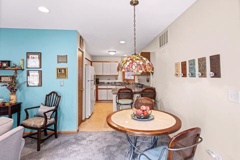 Tiny photo for 1984 N STILLWATER Road, Arlington Heights, IL 60004 (MLS # 12632409)
