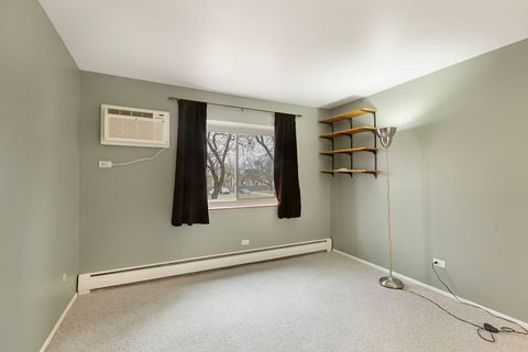Tiny photo for 525 S Cleveland Avenue #208, Arlington Heights, IL 60005 (MLS # 12584433)