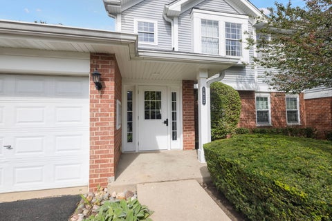 Tiny photo for 1412 W Crane Street #14114, Arlington Heights, IL 60004 (MLS # 12758792)
