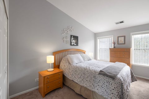Tiny photo for 1412 W Crane Street #14114, Arlington Heights, IL 60004 (MLS # 12758792)
