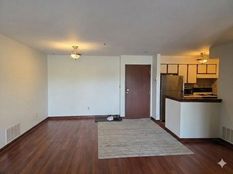 Tiny photo for 621 Hapsfield Lane #103, Buffalo Grove, IL 60089 (MLS # 12580482)