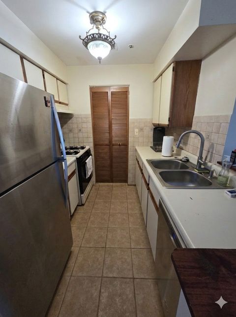 Tiny photo for 621 Hapsfield Lane #103, Buffalo Grove, IL 60089 (MLS # 12580482)