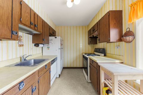 Tiny photo for 245 S Park Lane #321, Palatine, IL 60074 (MLS # 12015807)