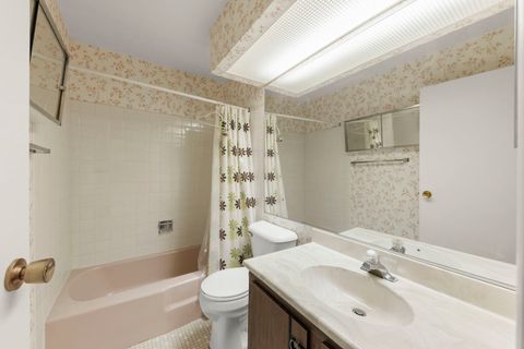 Tiny photo for 245 S Park Lane #321, Palatine, IL 60074 (MLS # 12015807)