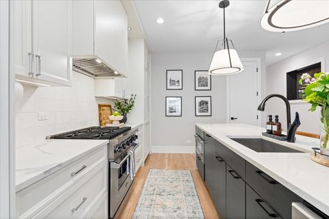 Tiny photo for 1833 N Larrabee Street #1, Chicago, IL 60614 (MLS # 12554563)