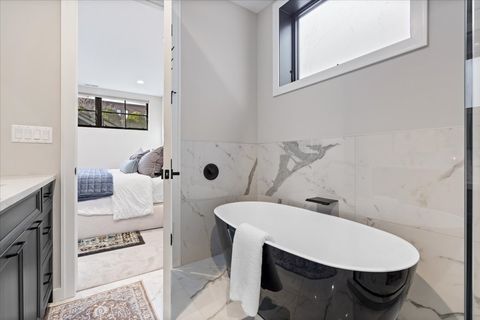 Tiny photo for 1833 N Larrabee Street #1, Chicago, IL 60614 (MLS # 12554563)