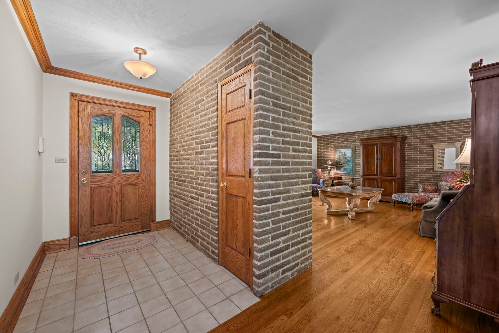 2285 Thorntree Lane