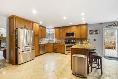 Tiny photo for 1146 Pember Circle, West Dundee, IL 60118 (MLS # 12558401)