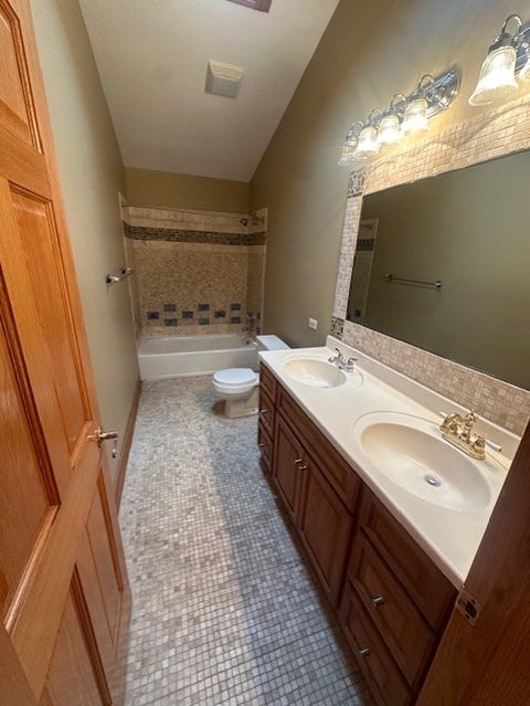 Tiny photo for 9S711 BROOKBANK Road, Willowbrook, IL 60527 (MLS # 12758570)